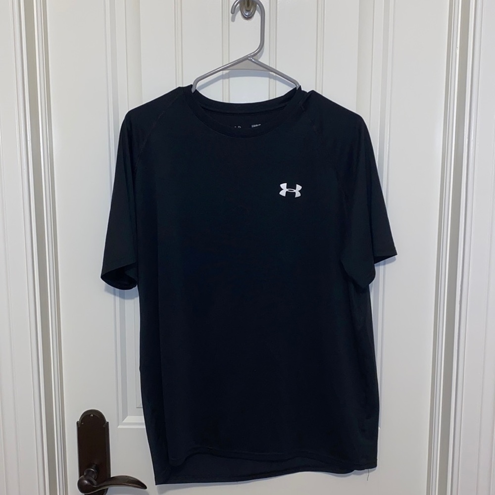 Men’s Large Under Armour DriFit Tee